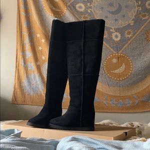 Over the knee black Ugg Boots - classic femme otk